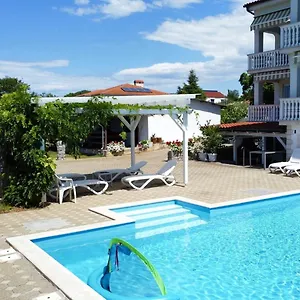 apartments-gorancica.primorje-gorskikotar.com/