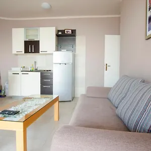 Apartman Paradiso