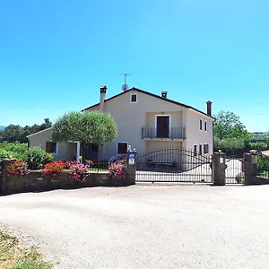 Apartment Mita Groznjan